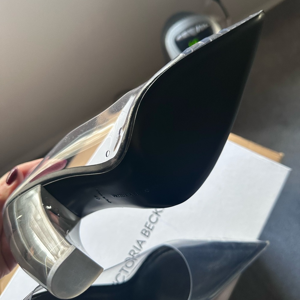 Victoria Beckham Clear Heels NWT 110 PVC pumps - Picture 8 of 10